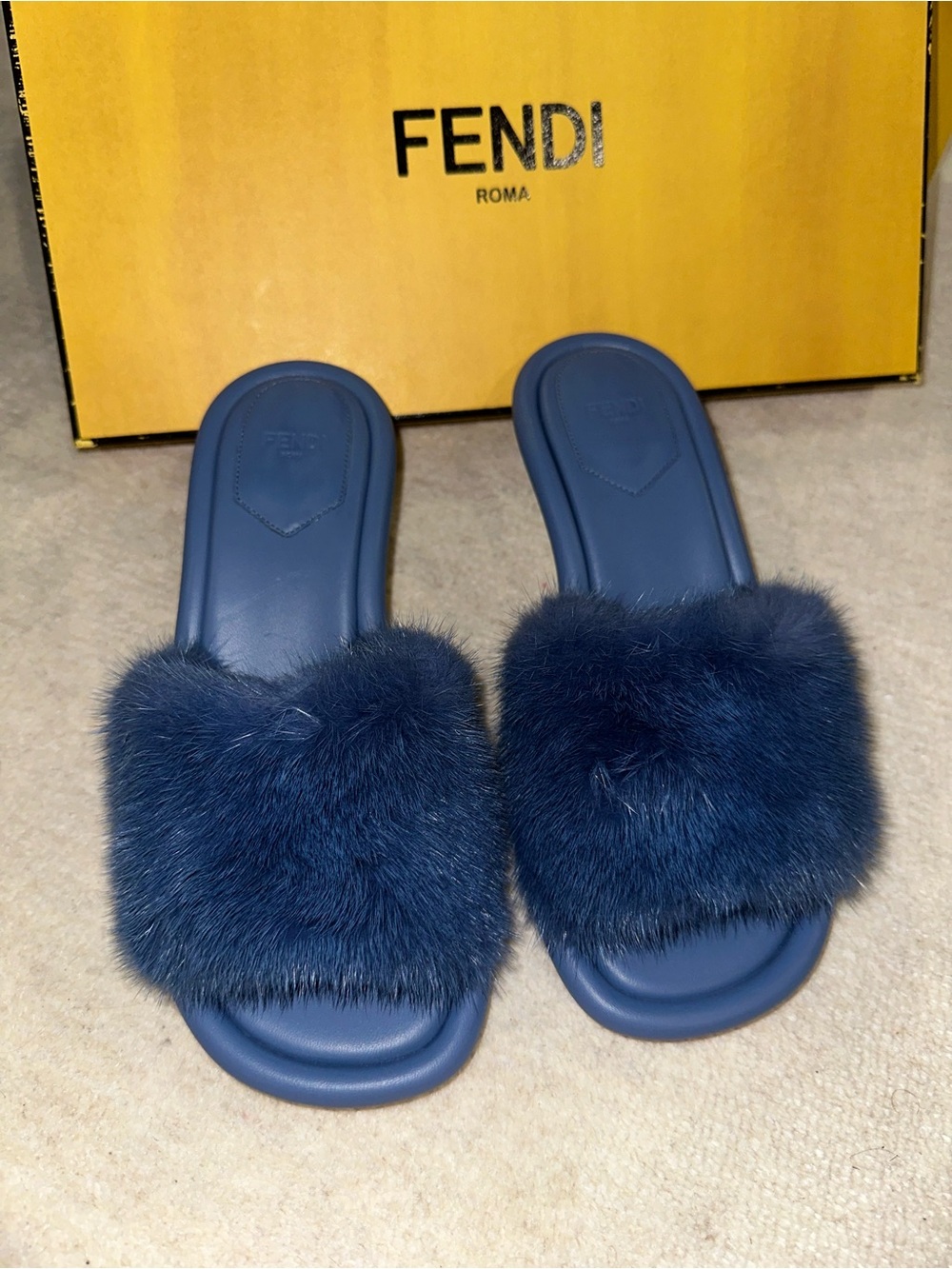 Fendi Navy Blue Fur Slide Sandals Slippers Women 6 US/36 EU + box NEW NEVER USED